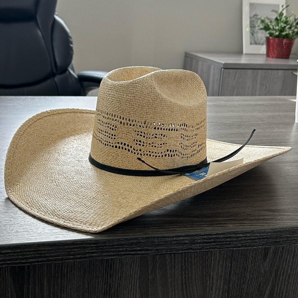 6 1/2in Rodeo King Bangora HD Burlap 4 1/2in. Brim Cowboy Hat. Never worn.